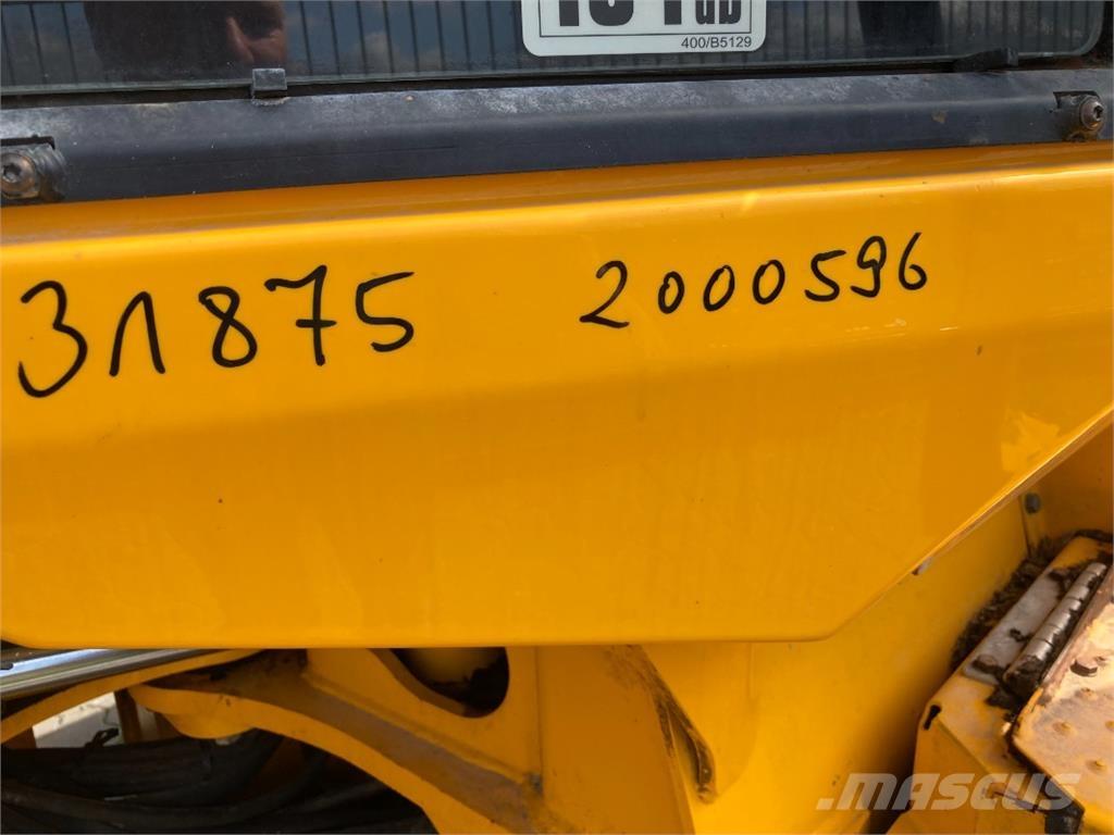 JCB 427 HT Kolesové nakladače