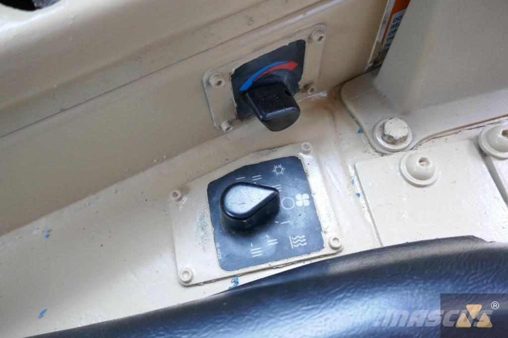 CAT D9R Pásové dozéry