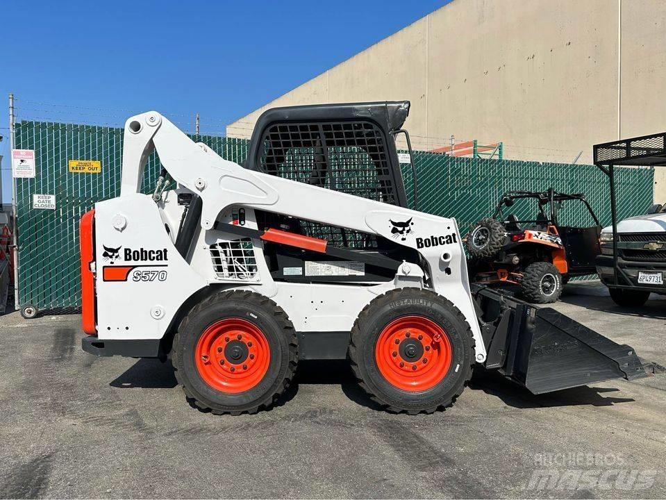Bobcat S 570 Šmykom riadené nakladače