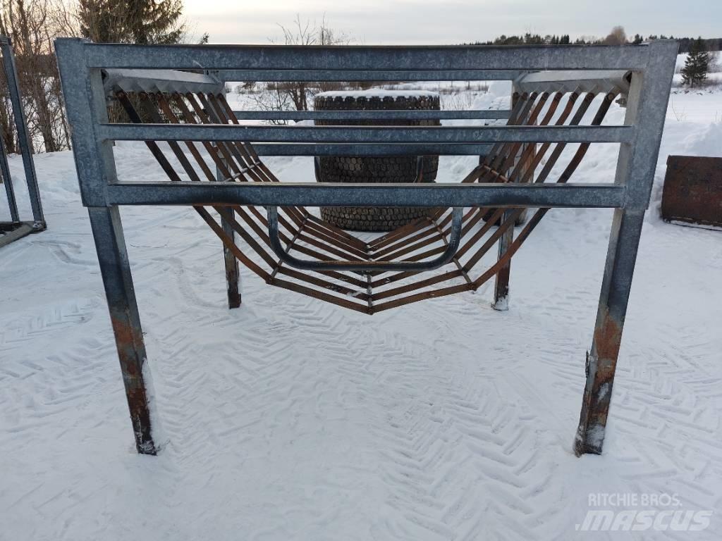 Bala Foderhäck Kŕmidlá, kŕmne žľaby