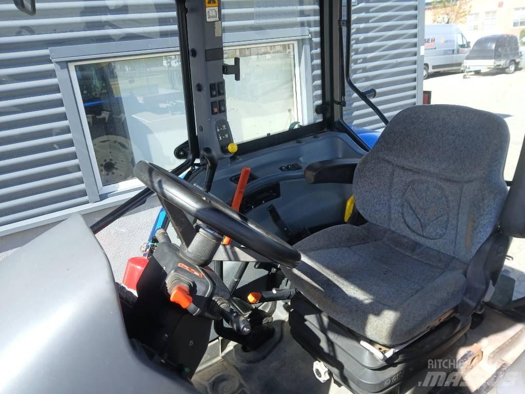 New Holland TL90A Traktory