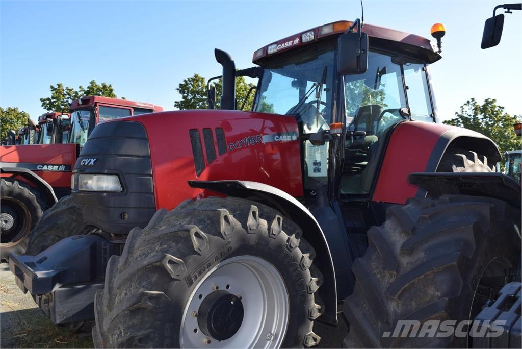 Case IH CVX 1155 Traktory