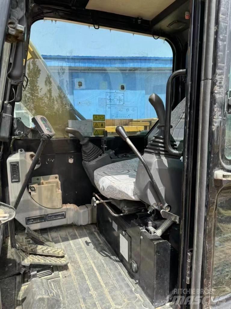 CAT 307 E2 Pásové rýpadlá