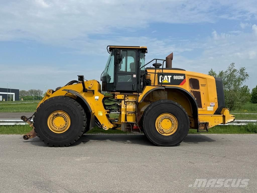 CAT 980M Kolesové nakladače