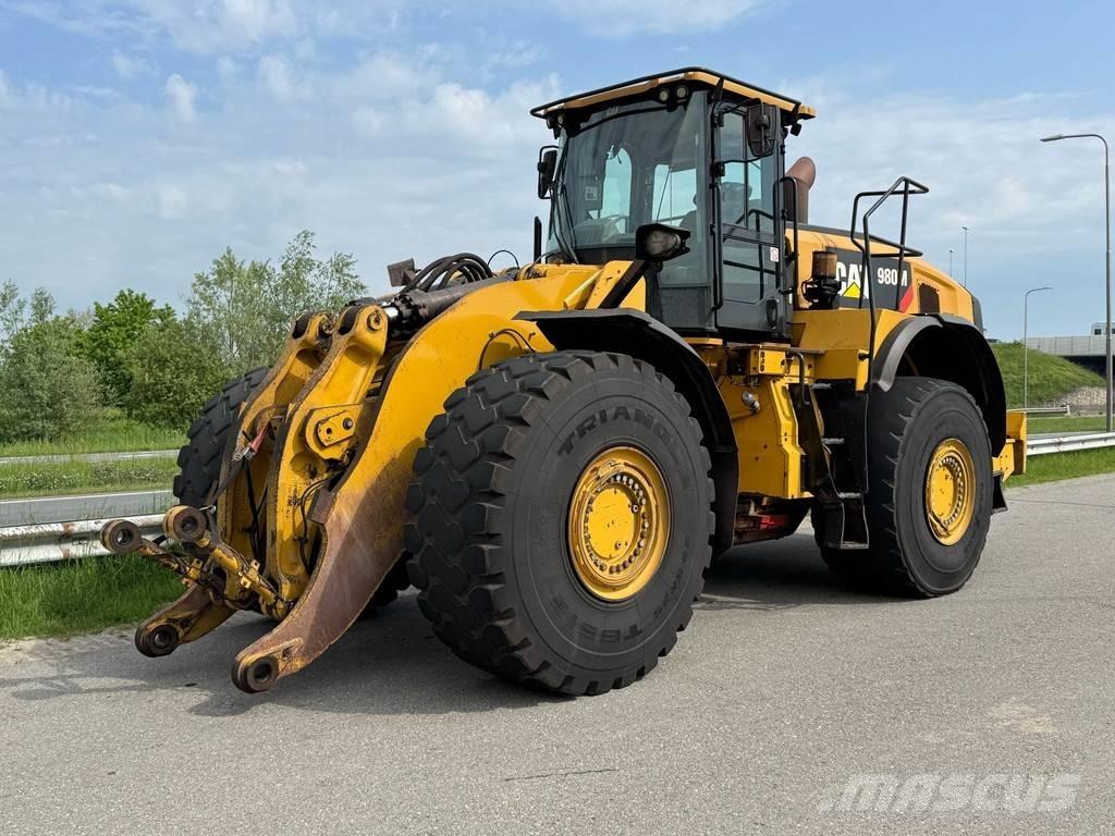 CAT 980M Kolesové nakladače
