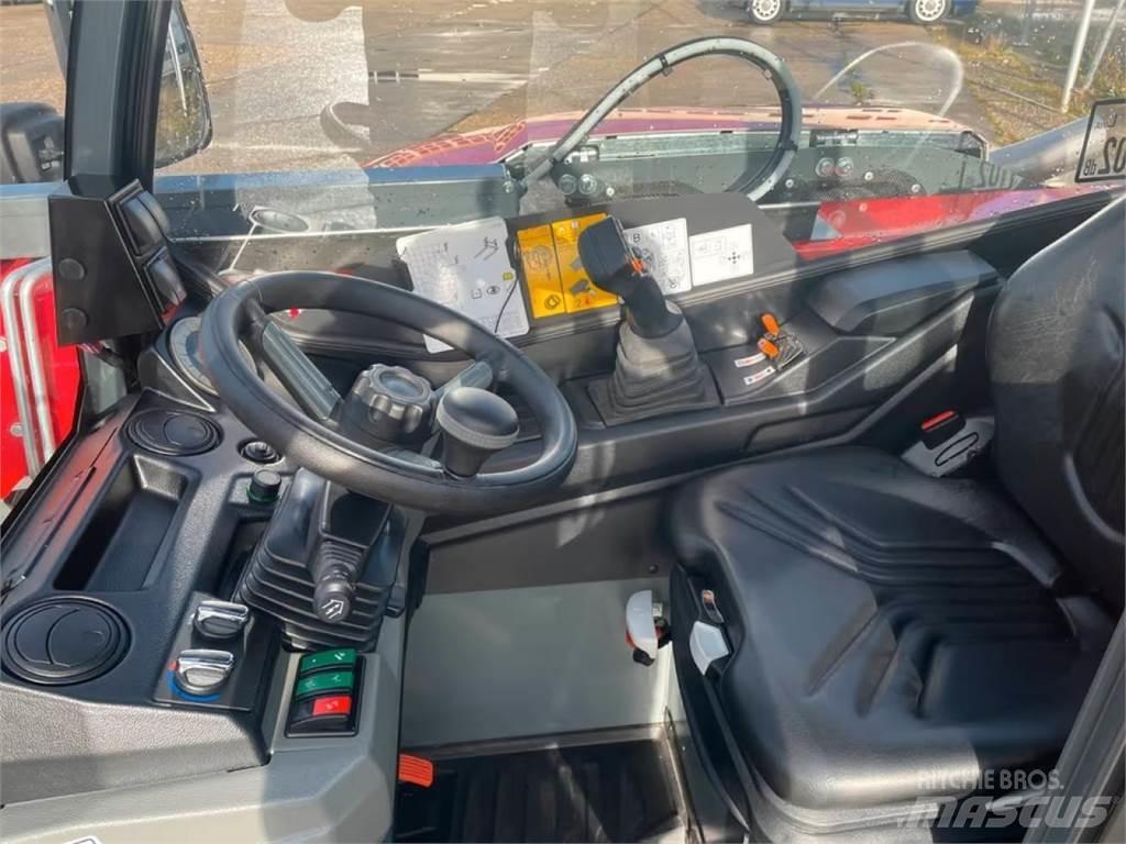Weidemann T4512 Teleskopické plošiny
