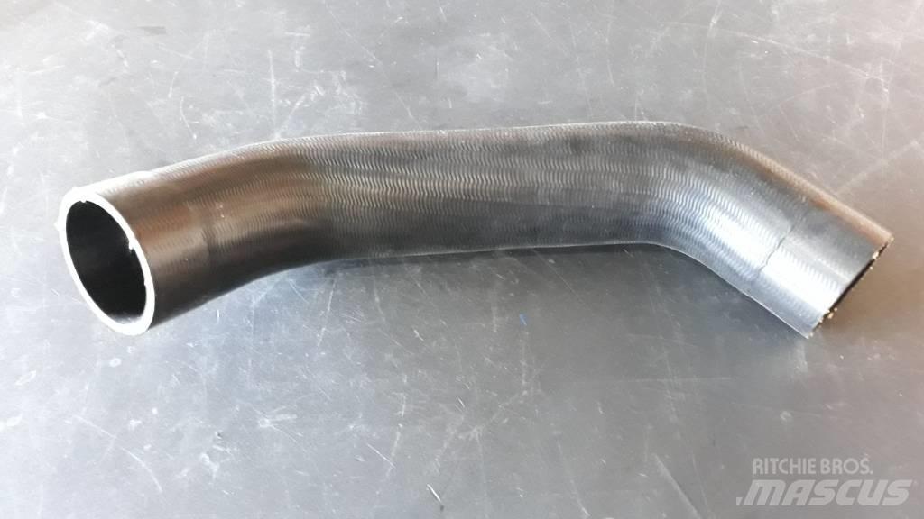 Volvo HOSE  21133832 Motory