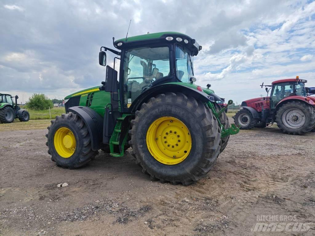 John Deere 7260 R Traktory