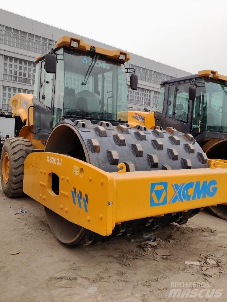 XCMG XS 203 J Ťahačové valce