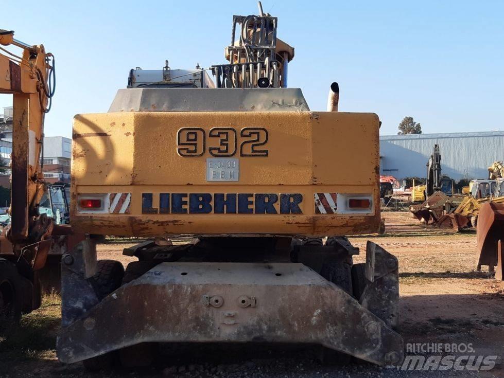 Liebherr A 932 Kolesové rýpadlá