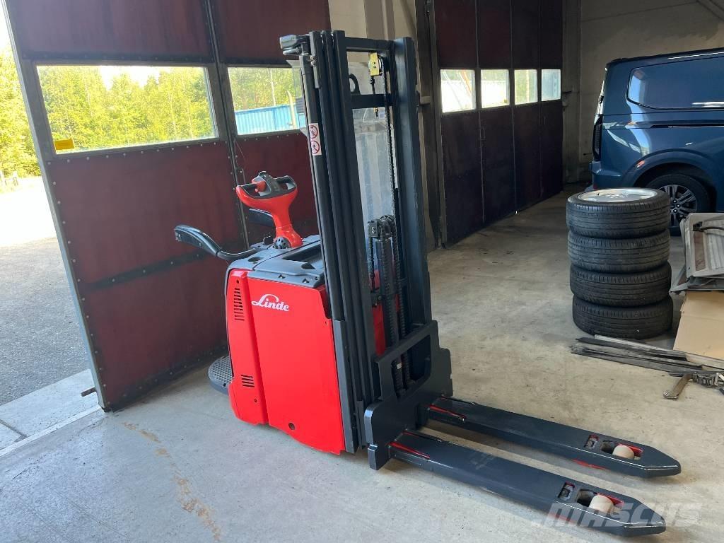 Linde D 14 AP Samohybné vozíky