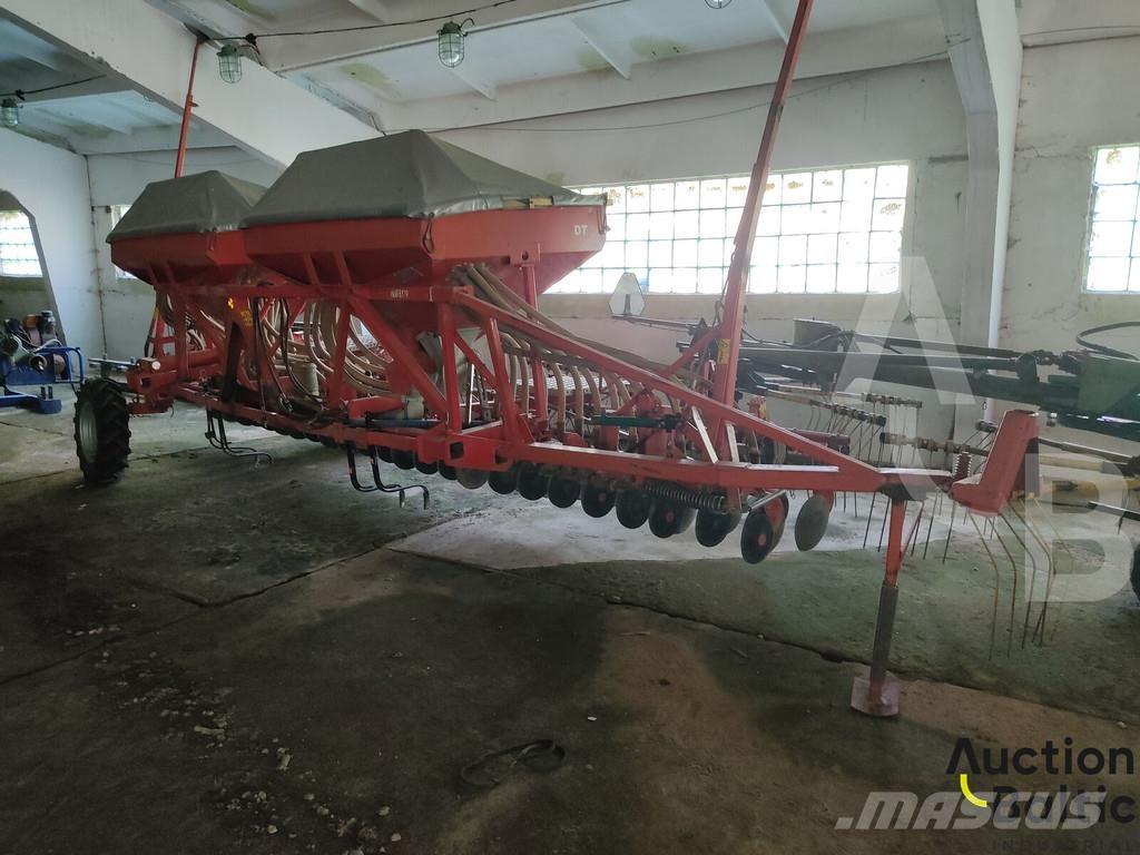Kverneland DT-6 Mechanické sejačky
