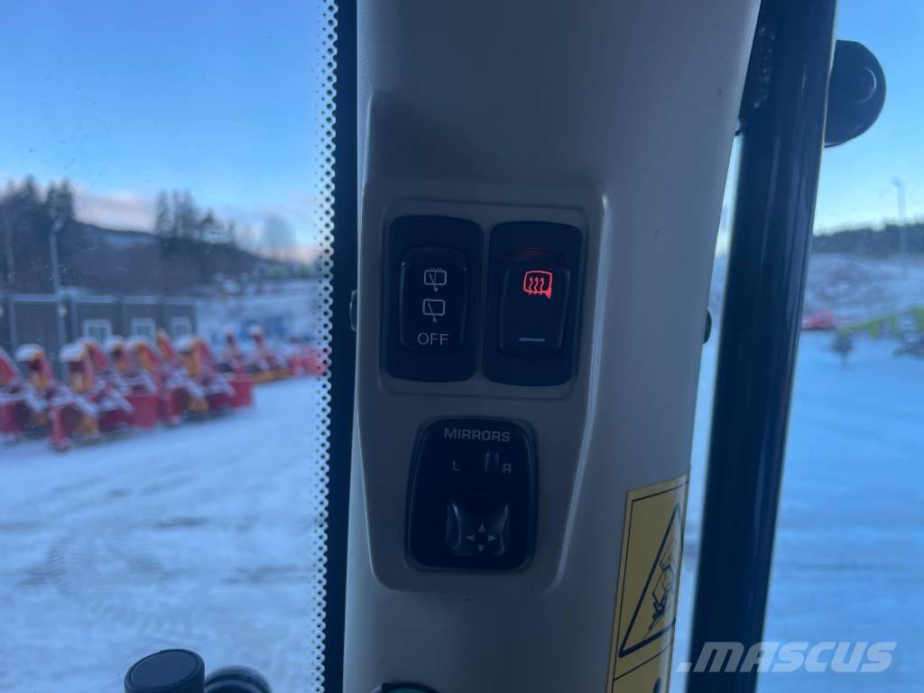 Massey Ferguson 7718 Traktory