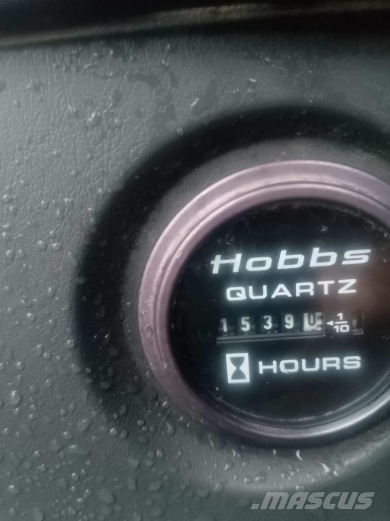 Hyundai 140W-7A Kolesové rýpadlá