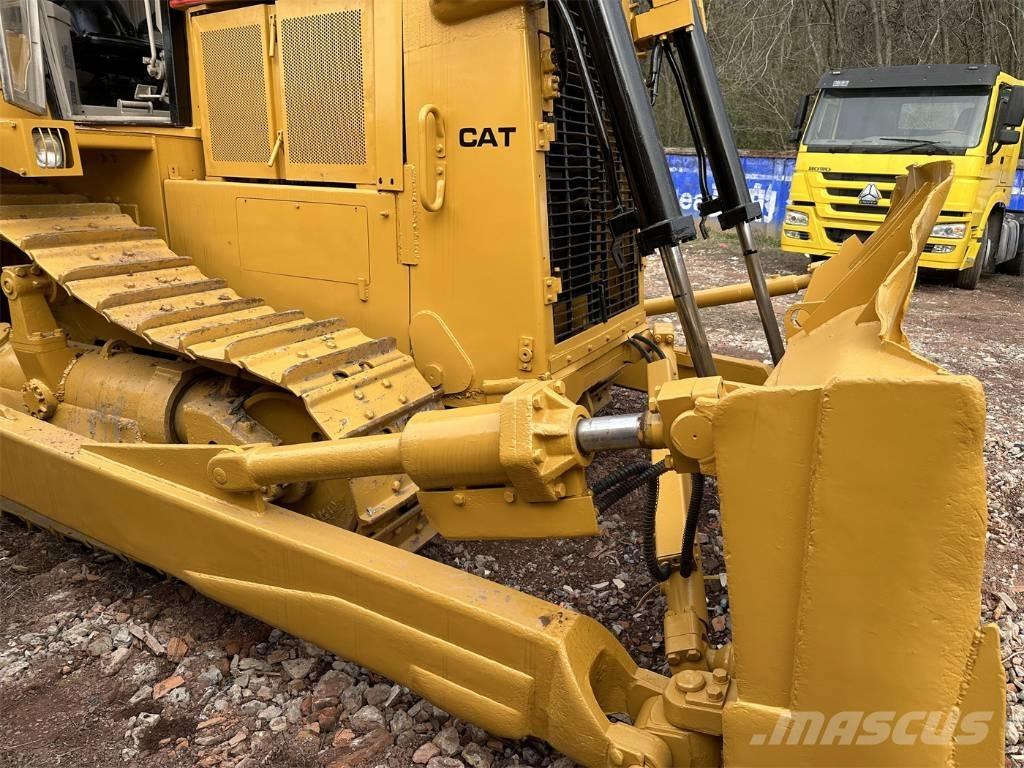 CAT D 7 H Pásové dozéry