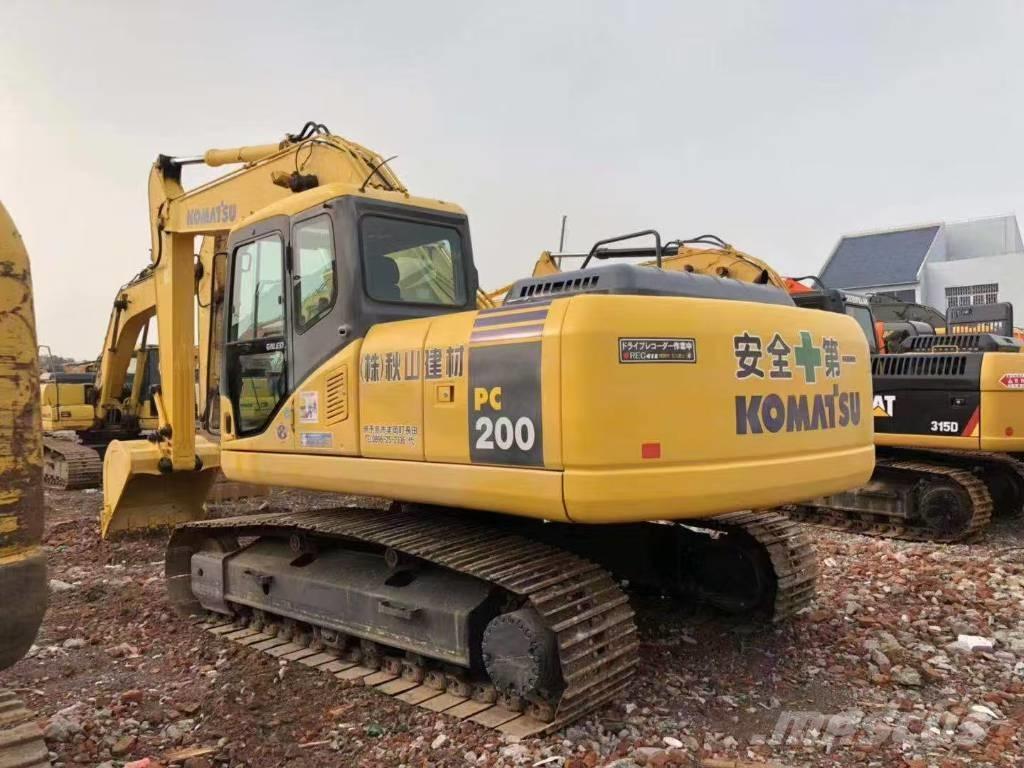 Komatsu 200-7 Pásové rýpadlá