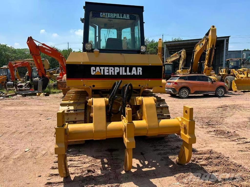 CAT D 6 G Pásové dozéry