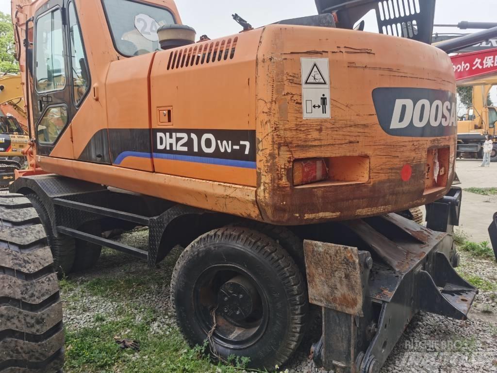 Doosan DH 210 W-7 Kolesové rýpadlá