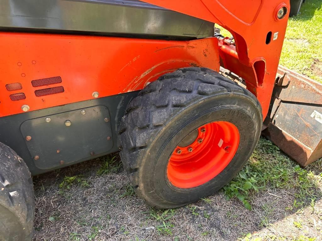 Kubota SSV 75 Šmykom riadené nakladače