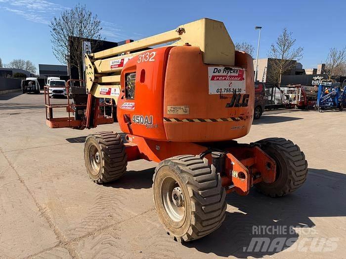 JLG 450AJ Kĺbové plošiny