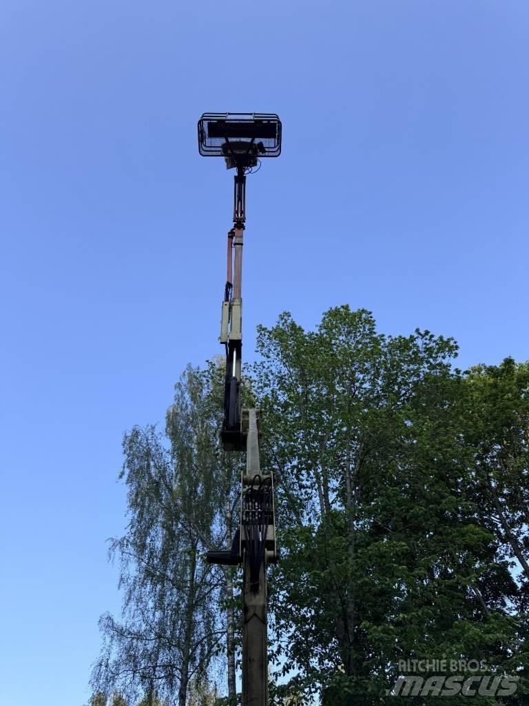 JLG 450 AJ Kĺbové plošiny
