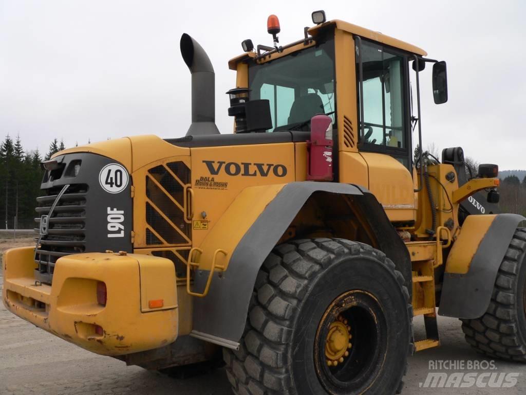 Volvo L 90 F Kolesové nakladače