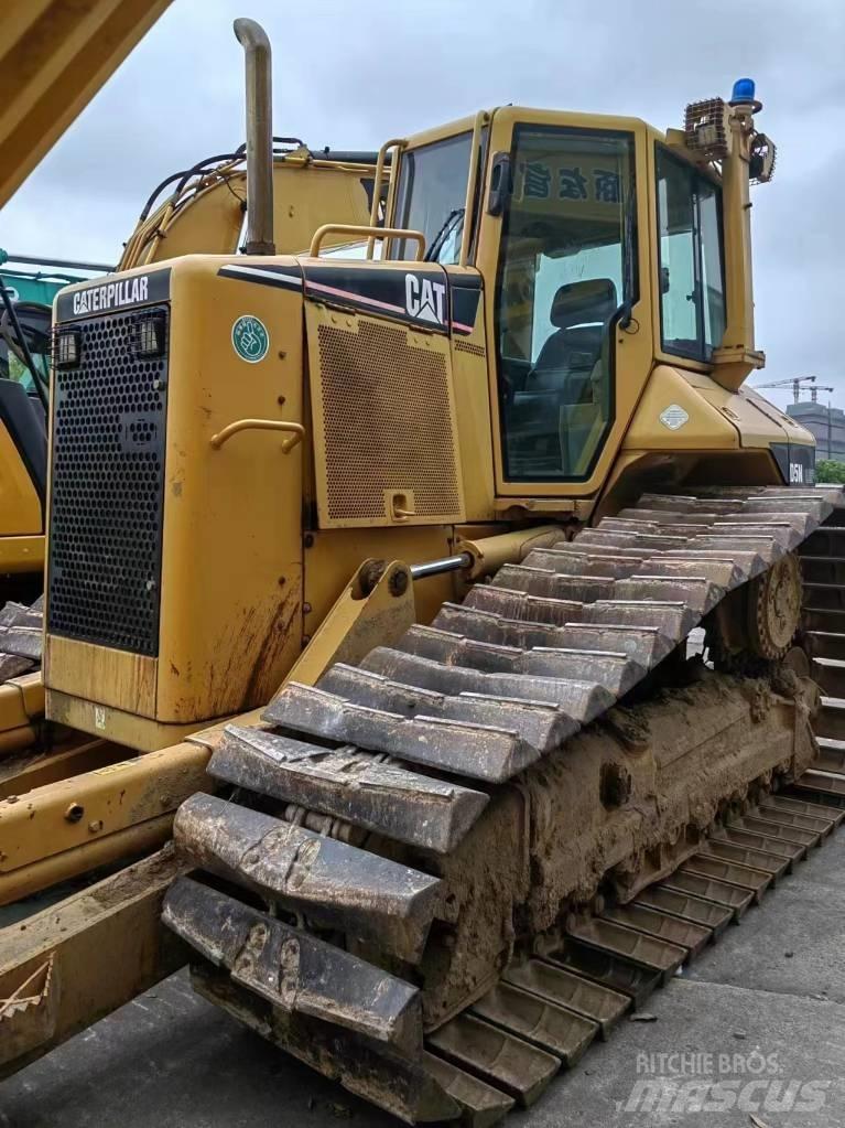 CAT D5N Pásové dozéry