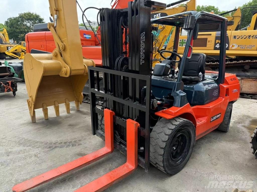 Toyota FD 45 Dieselové vozíky