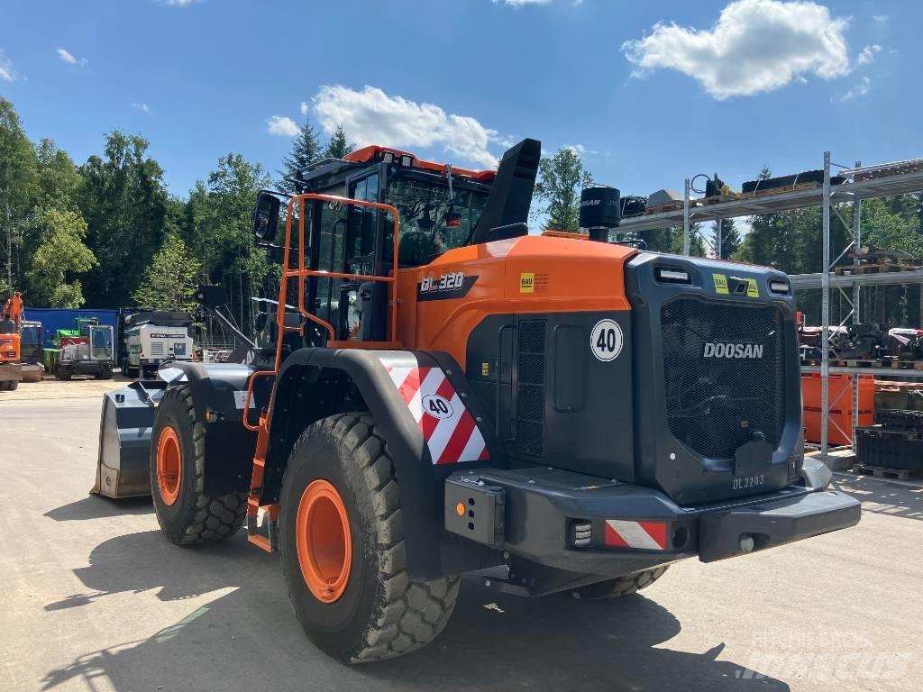 Doosan DL 320-7 Kolesové nakladače