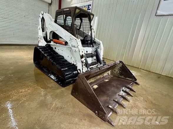 Bobcat T300 Šmykom riadené nakladače