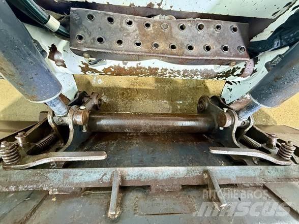 Bobcat T300 Šmykom riadené nakladače