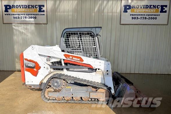 Bobcat T550 Šmykom riadené nakladače