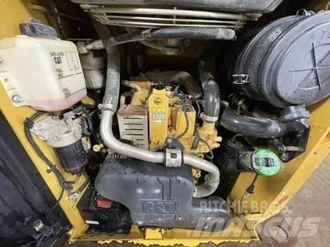 CAT 259D Šmykom riadené nakladače