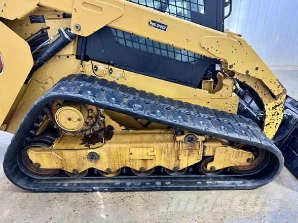 CAT 299D3 XE Šmykom riadené nakladače