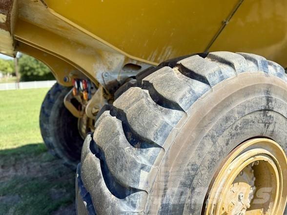 CAT 745 Kĺbové nákladné autá