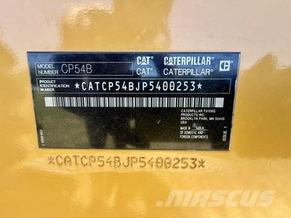 CAT CP54B Ťahačové valce