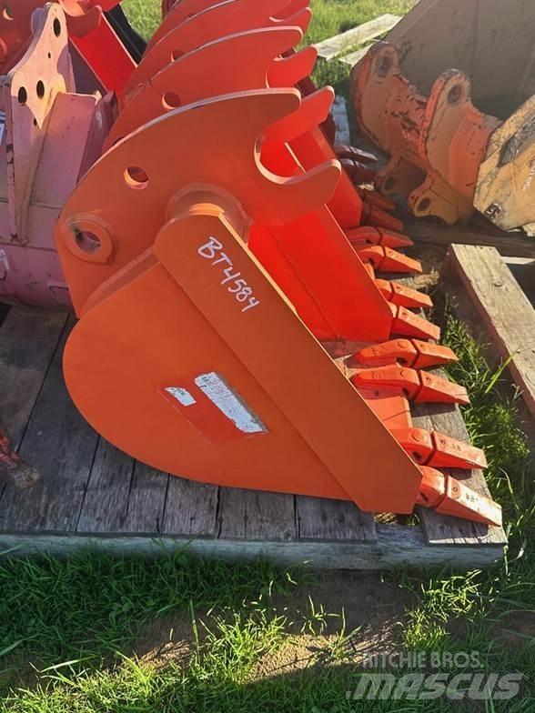 Kubota BT4584 Šmykom riadené nakladače