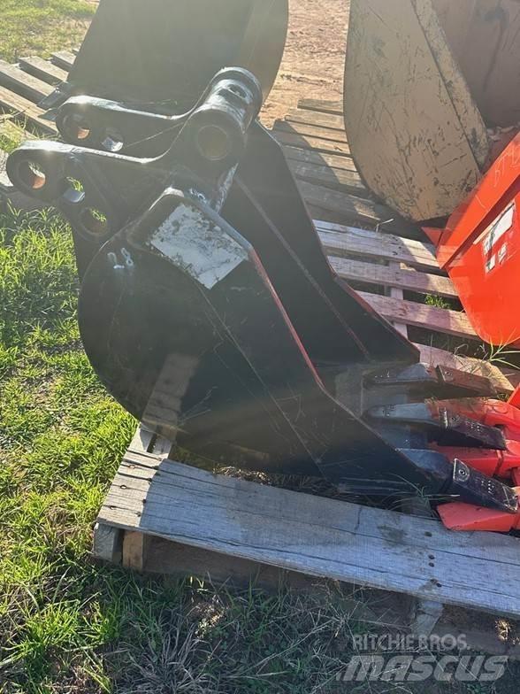 Kubota L5415A Lopaty