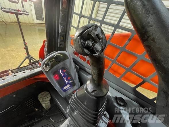 Kubota SSV65 Šmykom riadené nakladače