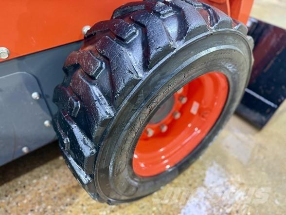Kubota SSV65 Šmykom riadené nakladače