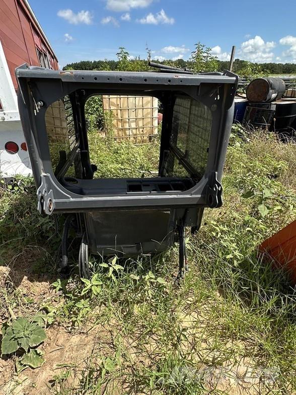 Kubota SVL Kabíny a interiér
