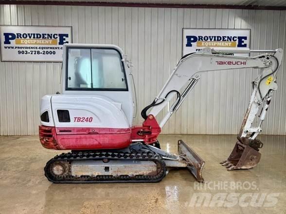 Takeuchi TB240 Mini rýpadlá < 7t