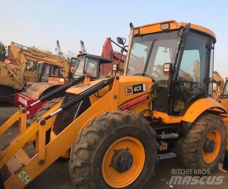 JCB 4CX Rýpadlo-nakladače