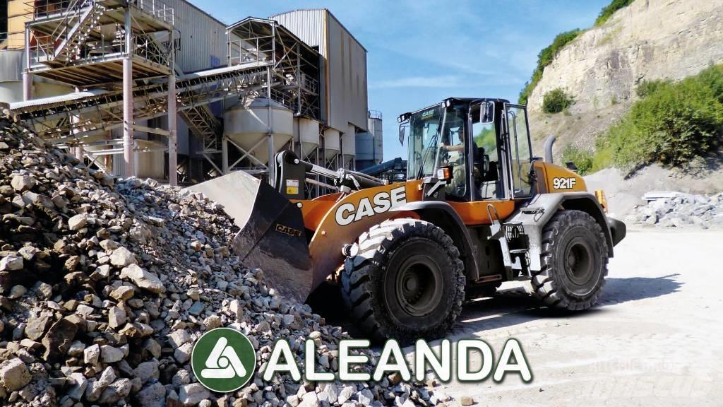 CASE 921 F Kolesové nakladače
