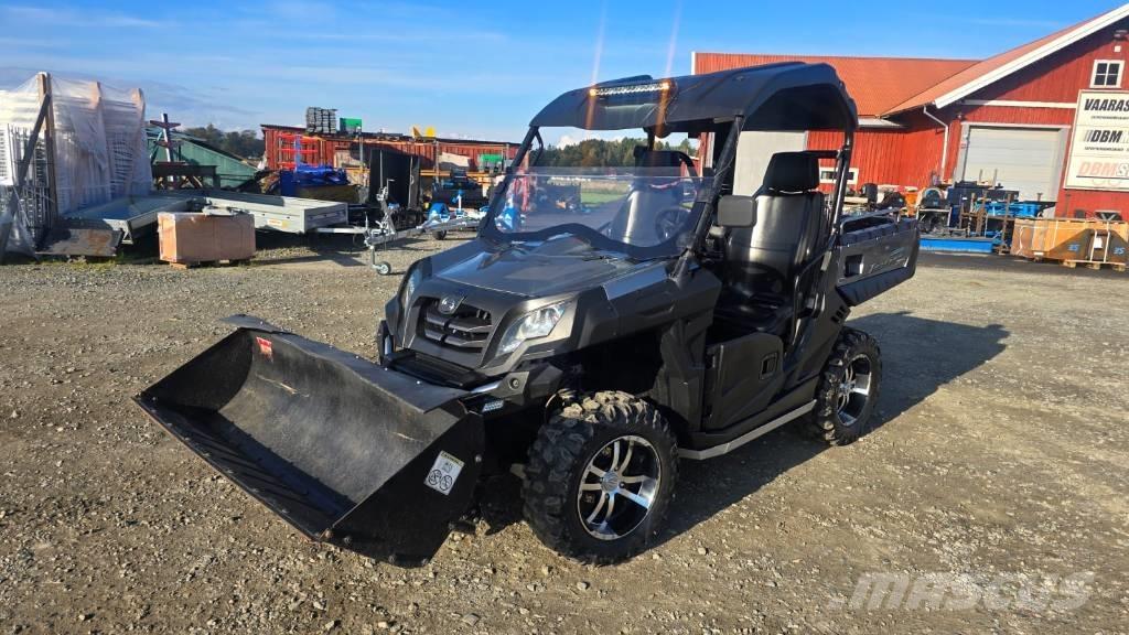  UTV 850 CF moto Kolesové nakladače