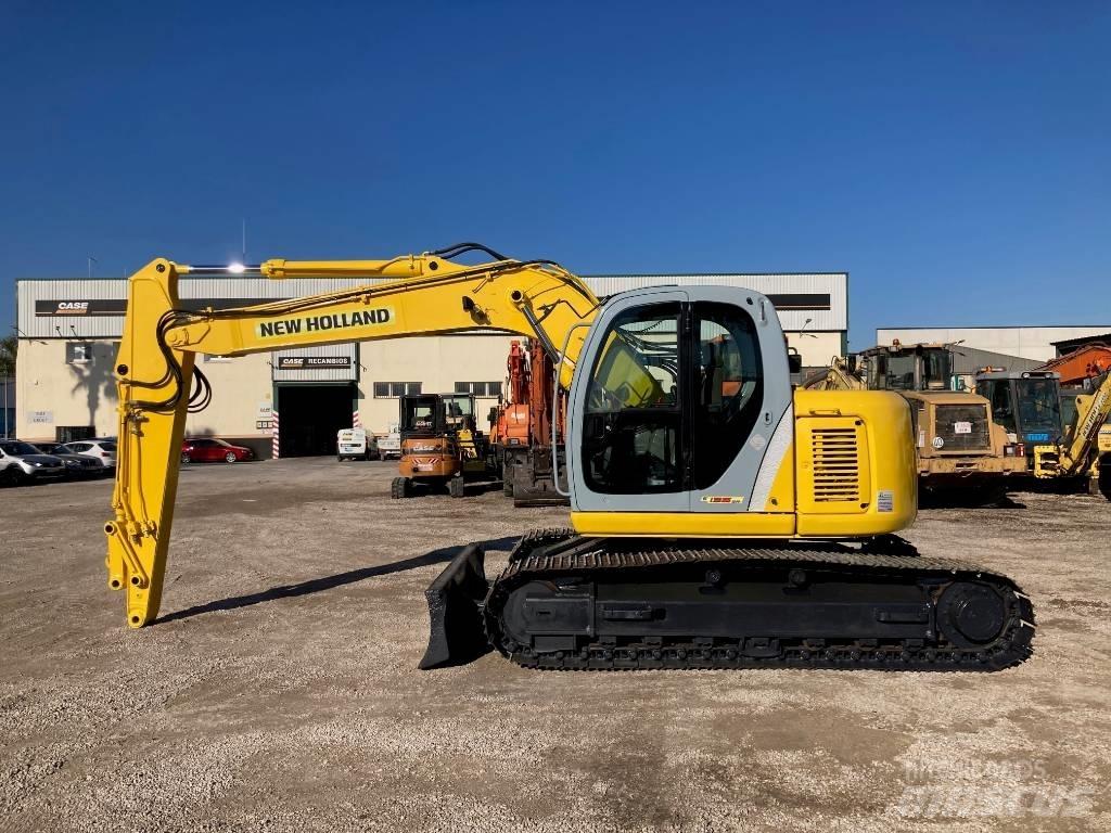 New Holland E 135 SR Midi rýpadlá 7 t - 12 t