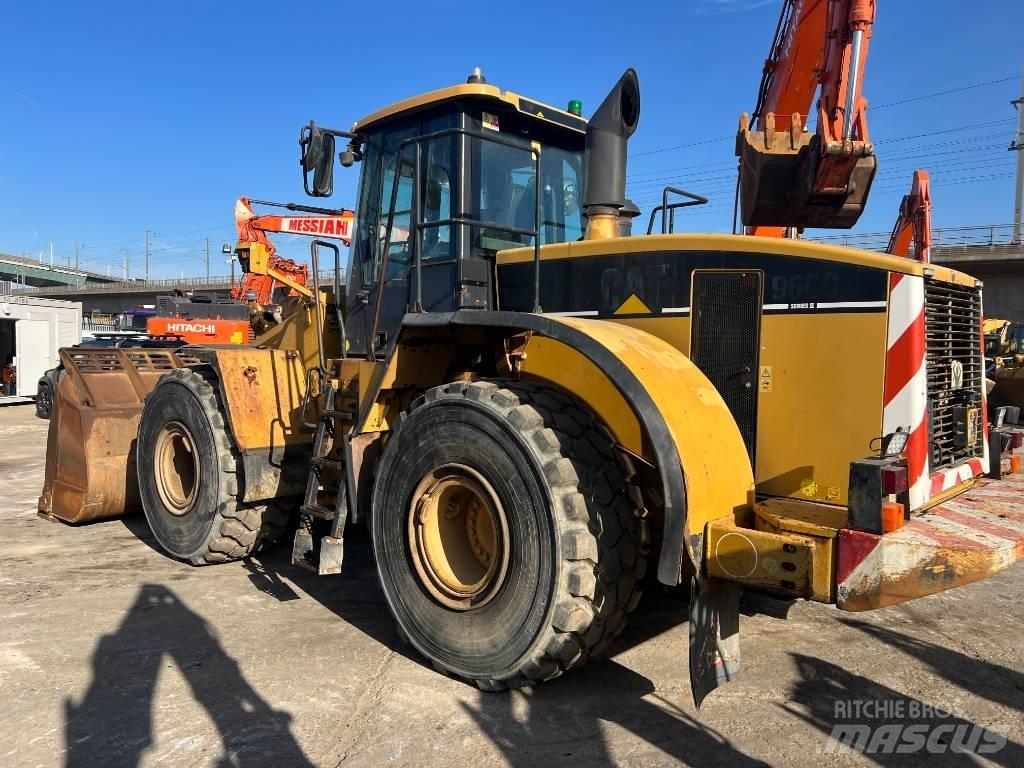CAT 966 G II Kolesové nakladače