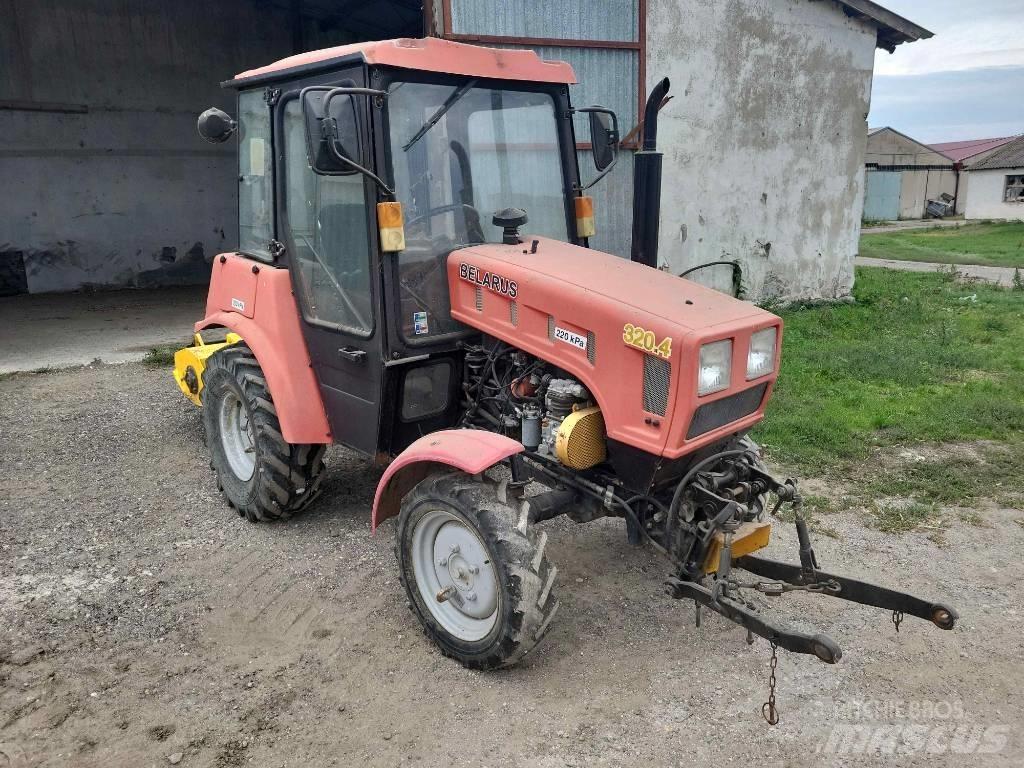 Belarus 320.4 Traktory