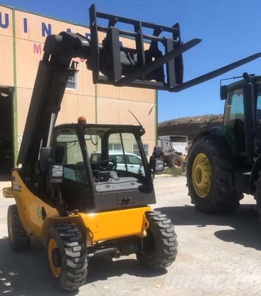 JCB 520-40 Teleskopické nakladače pre poľnohospodárstvo