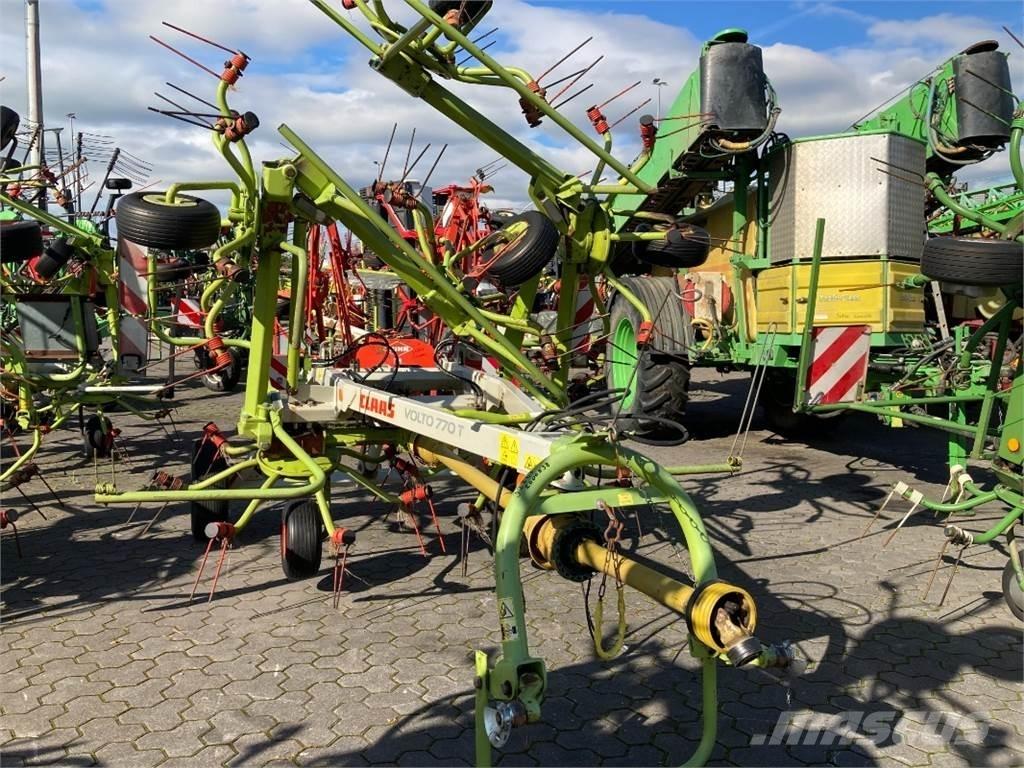 CLAAS Volto 770 T Obracače a zhrabovače sena